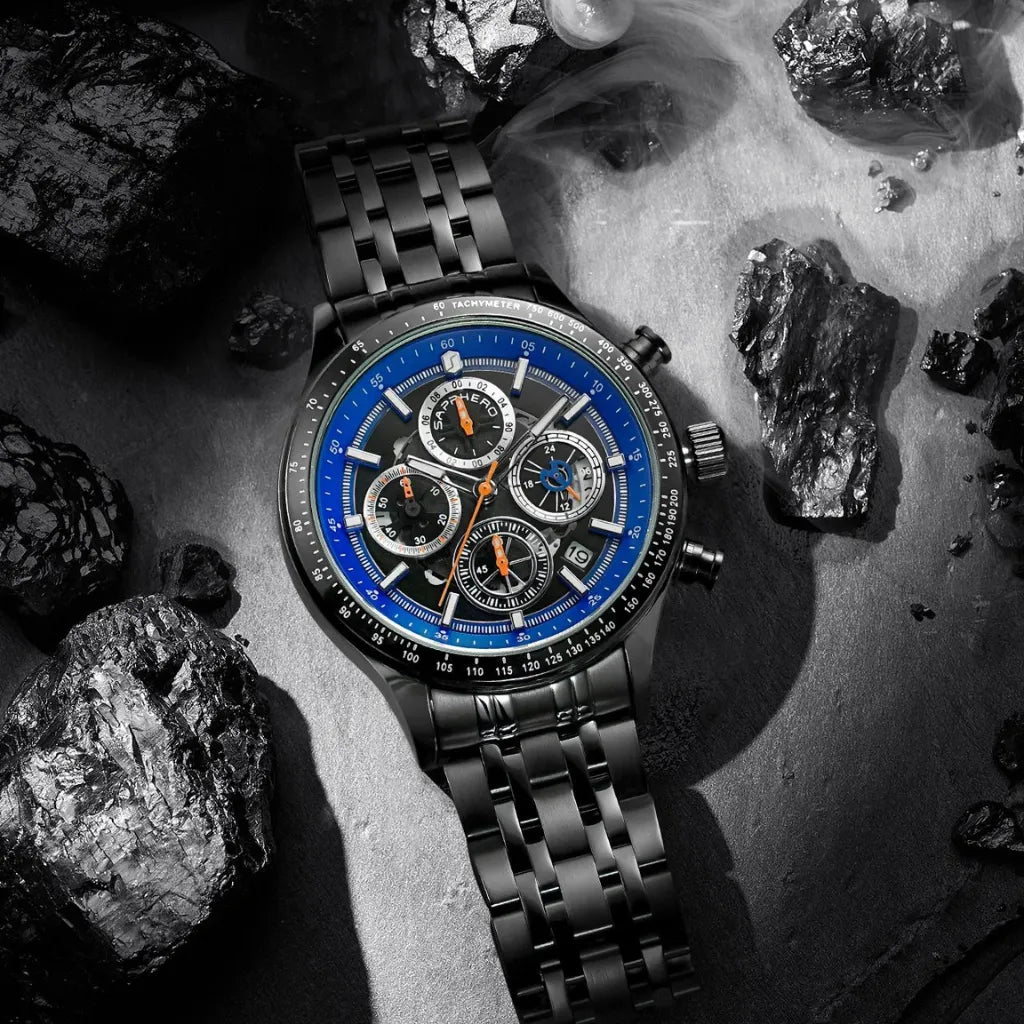 Relógios-Masculino-Sapphero-Magnus-Black-Blue-deitado-perto-de-minerais