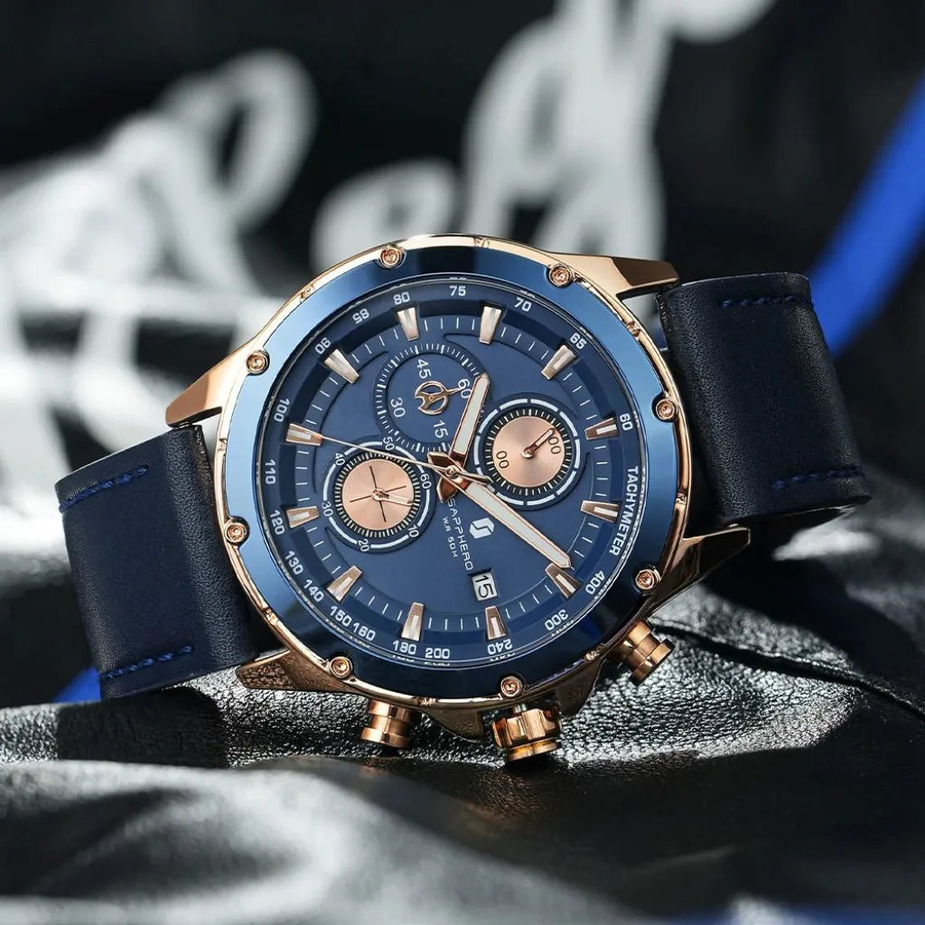 Relógio-Masculino-Sapphero-Atlas-Blue-Gold-numa-mesa-de-couro