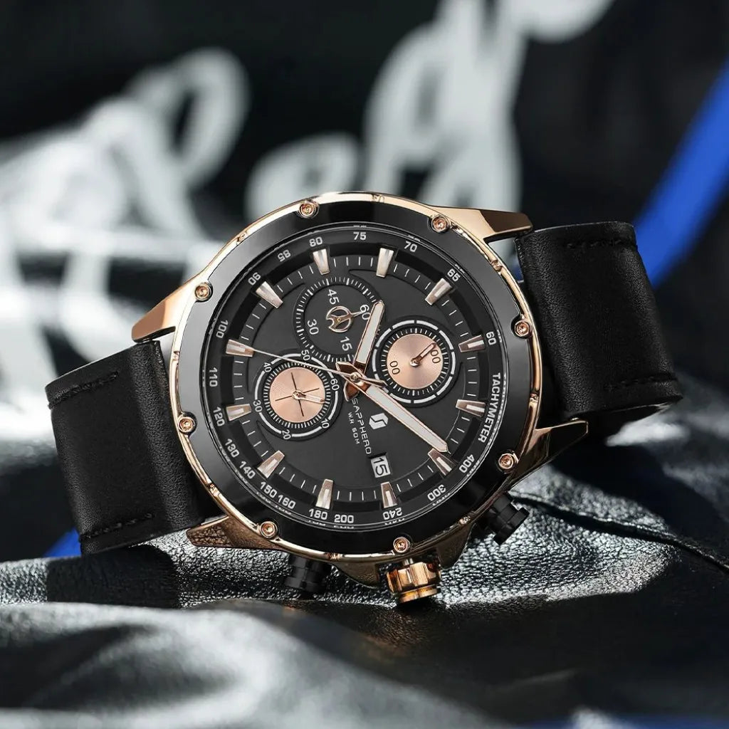 Relogio-Masculino-Sapphero-Atlas-Gold-Black-em-cima-de-um-pano-de-couro